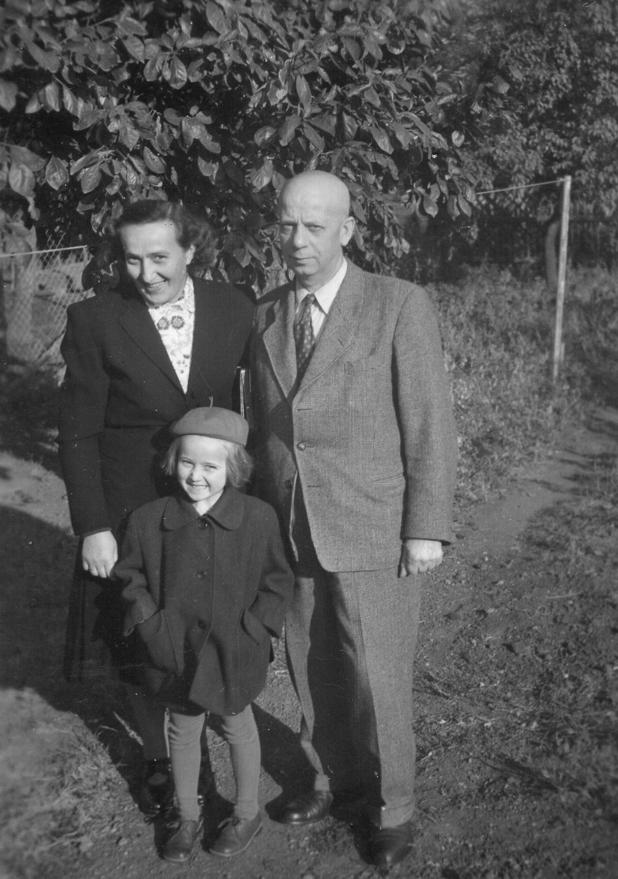 Rodiče Dariny Martinovské Josef a Božena s pamětnicí jako dítětem
