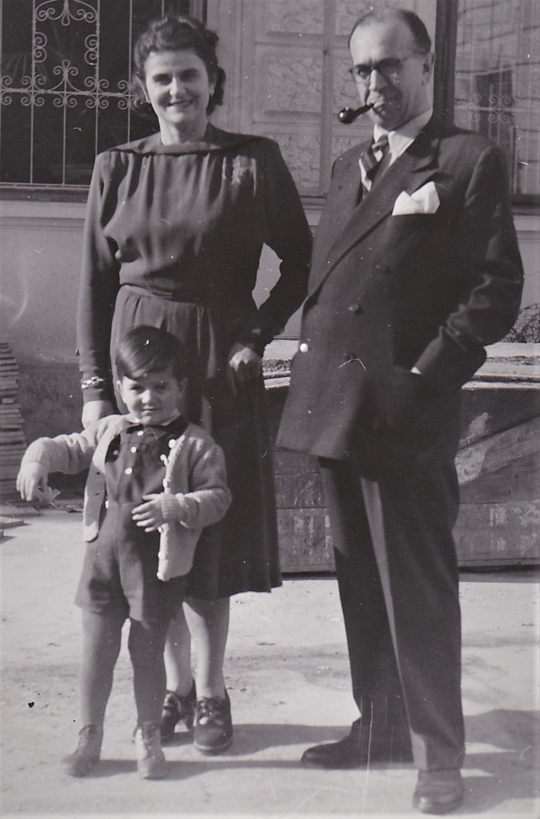 Ludmila & Vojtěch Stáňovi with their son Antonín (Wien 1947?)