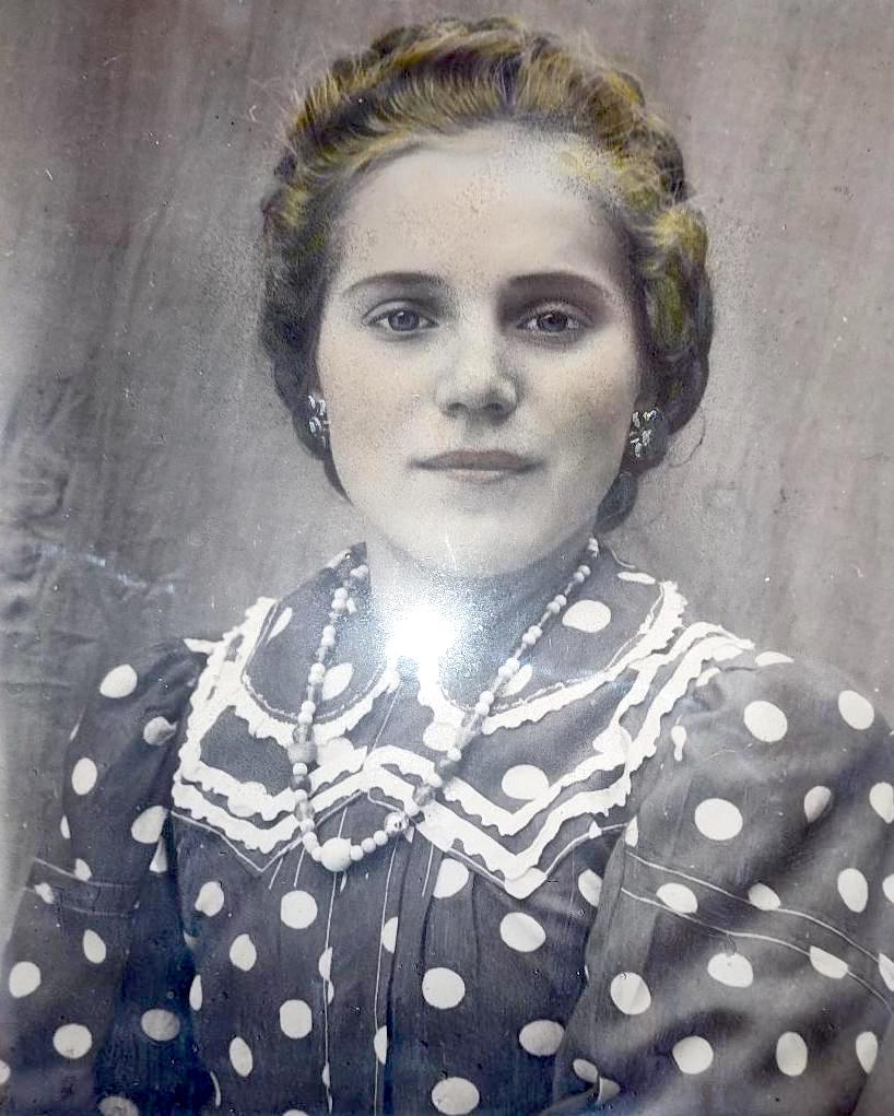Antonie Draxelová Kalinová v roce 1961, na snímku jí bylo 15 let