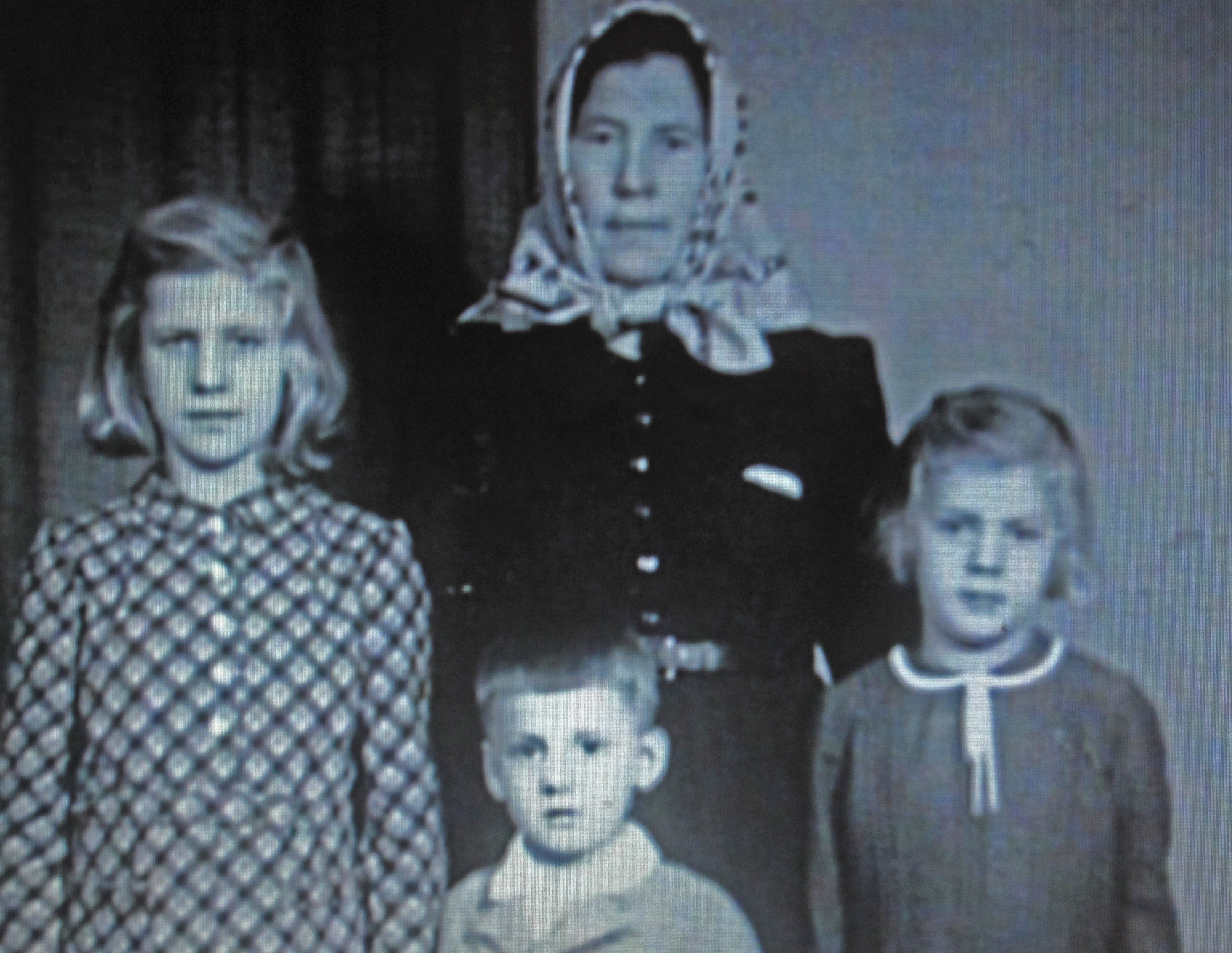 Ferdinand Korbel with mother and sisters