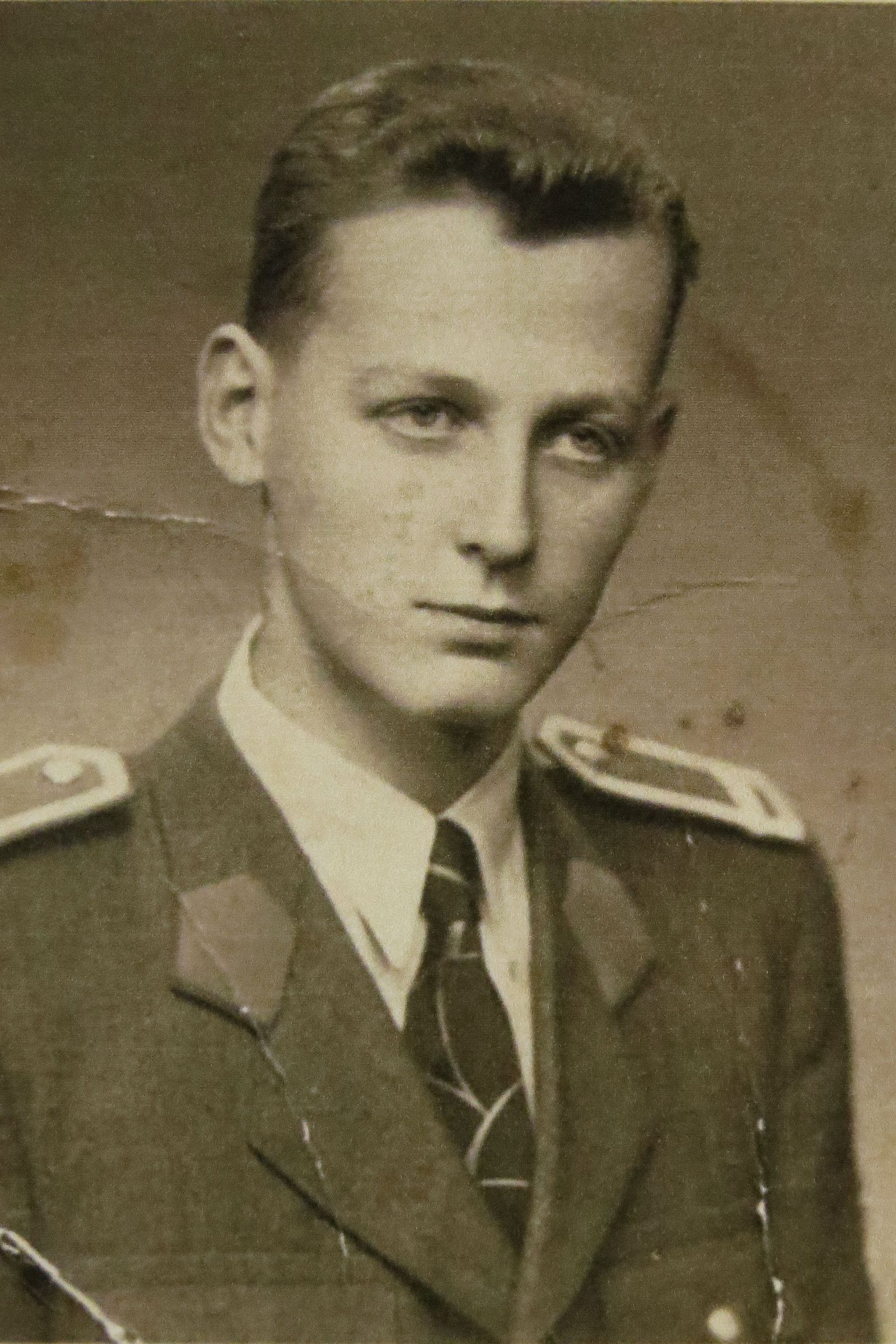 Jaroslav Čihař / v hornické uniformě / 1951
