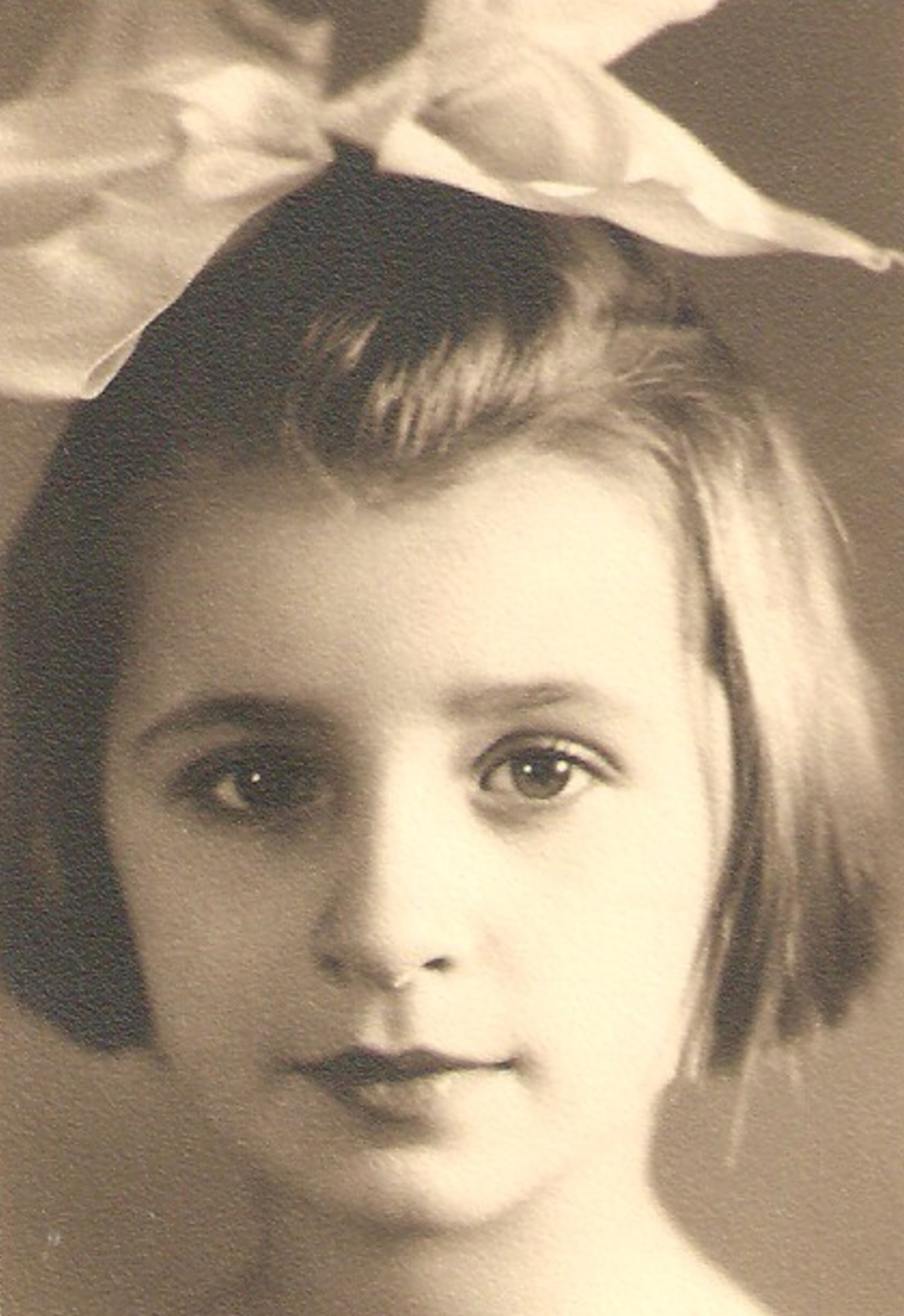 Portrait of Milena, Prague 1942