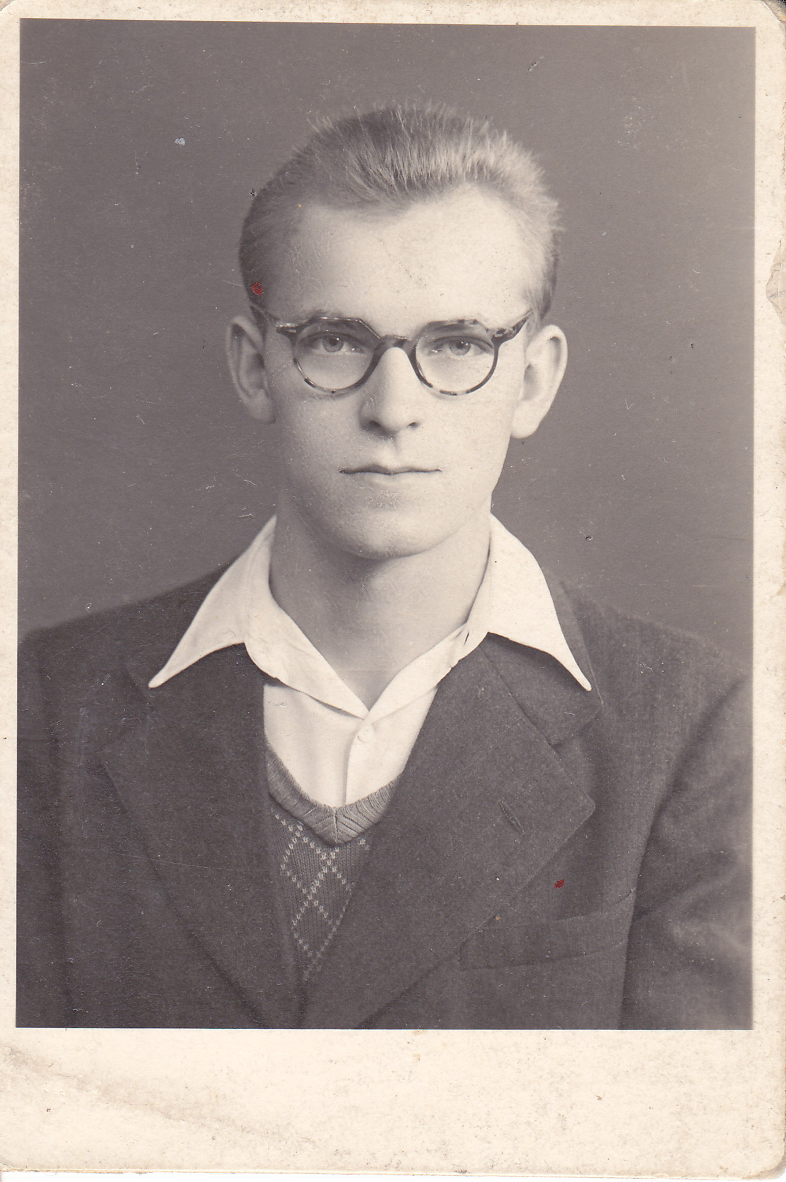 František Kostelanský před studiem v Hájku, 1949