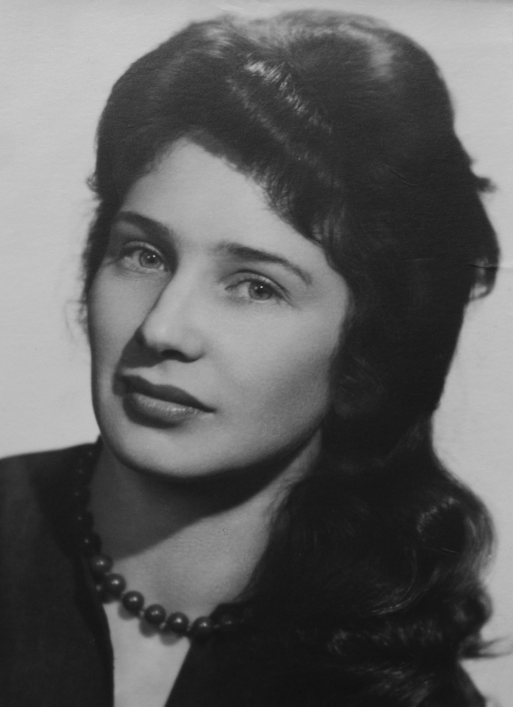 Janyšová - youth - portrait