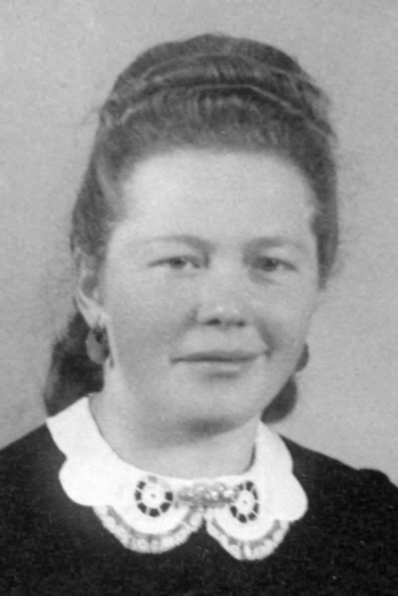 Evženie Šiková 1940s.jpg (historic)