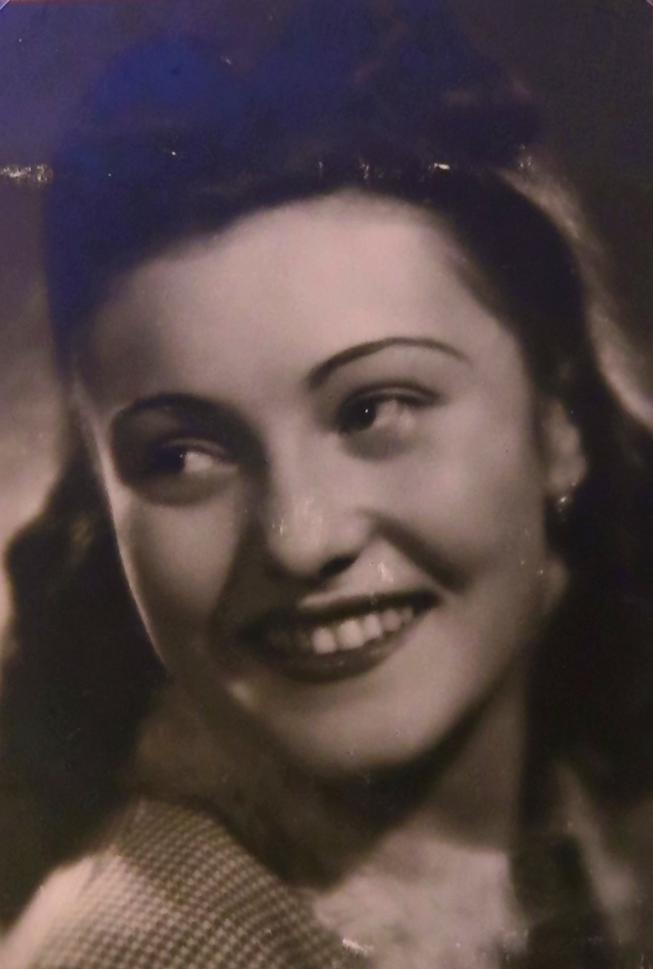 Naďa Zahradilová (roz. Bartáková) 1947, maturita