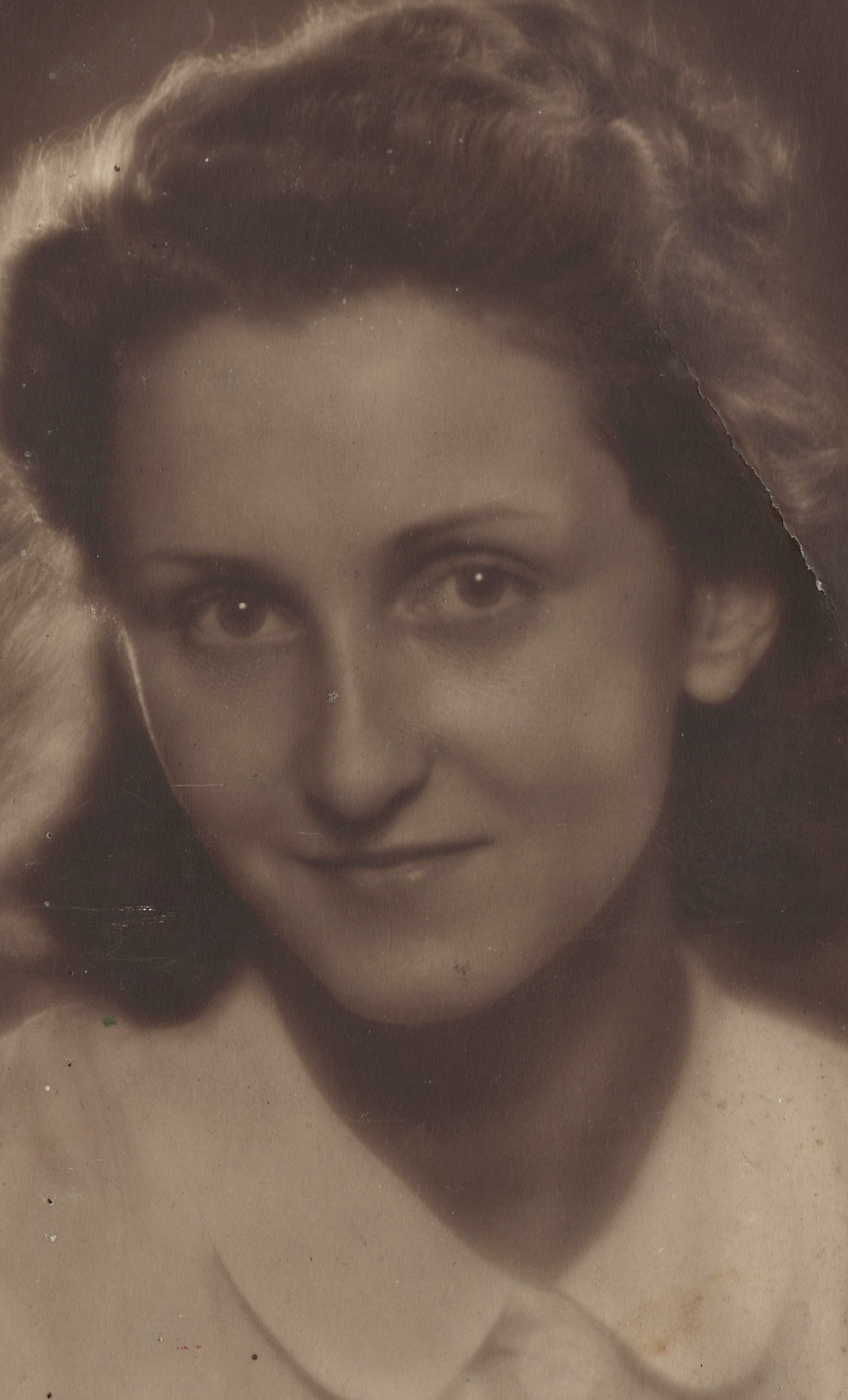 Eva Okenfusová, 1938