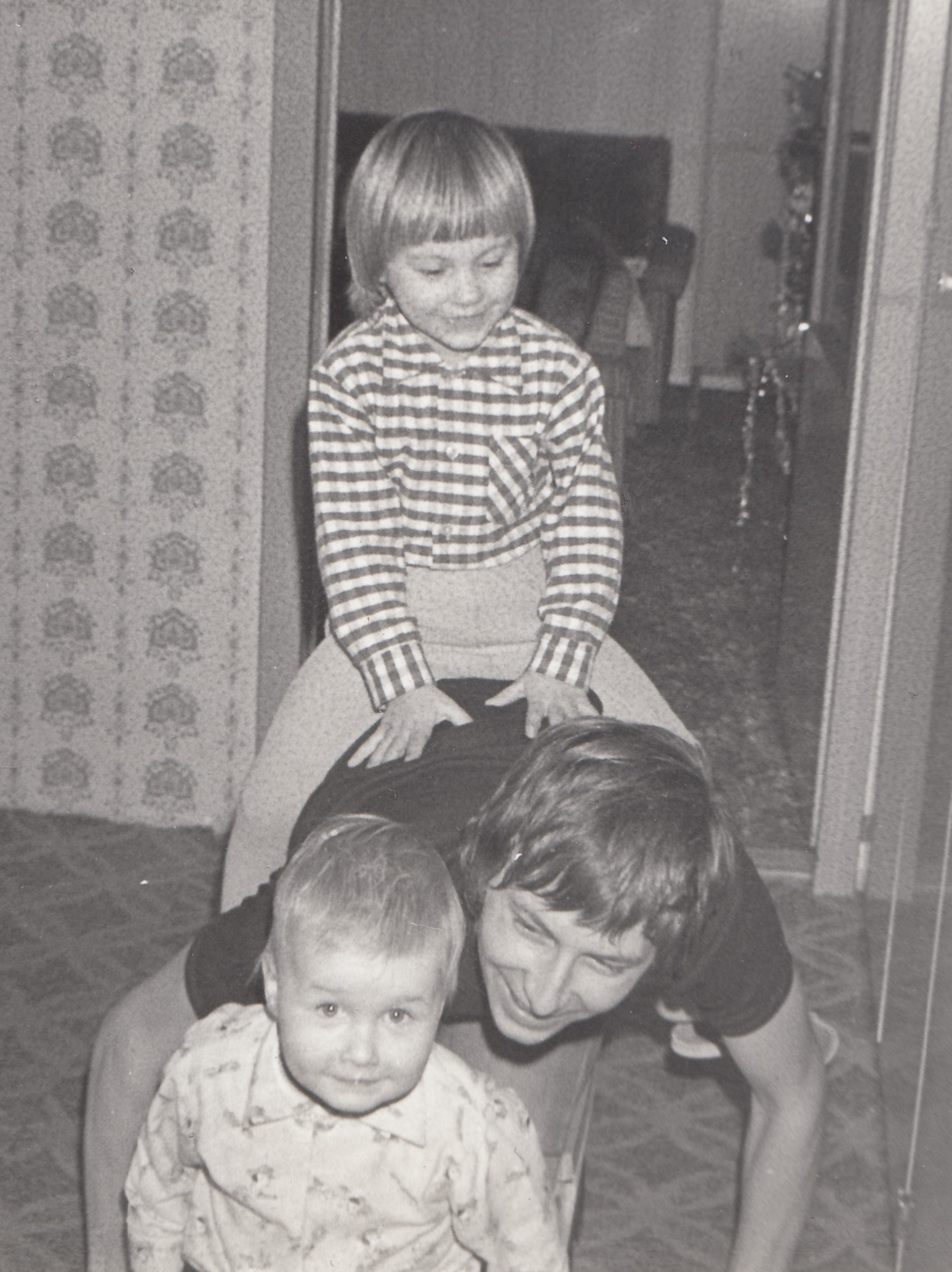 Jiří Matoušek s dětmi svého bratra na přelomu 70. a 80. let 20. století