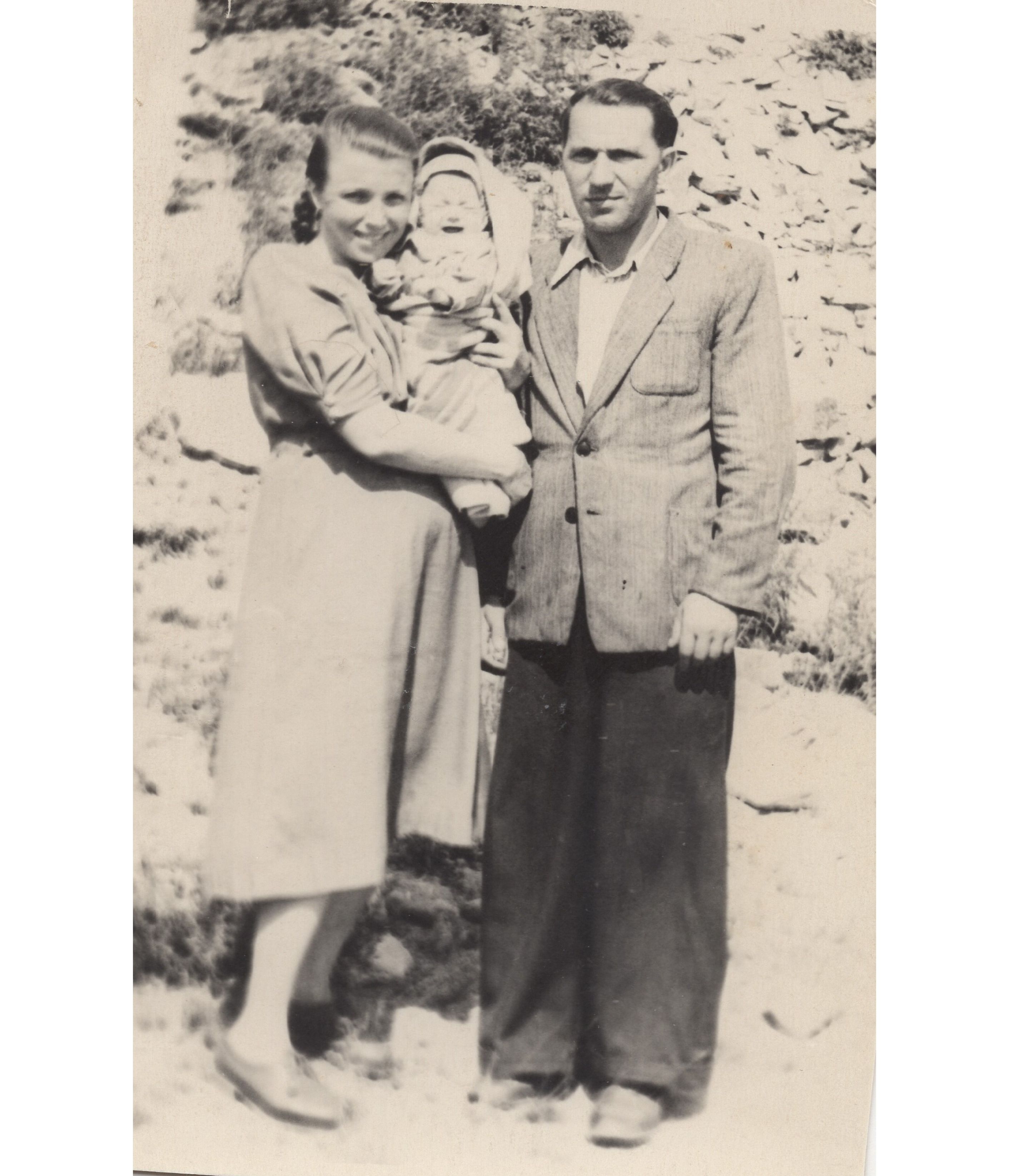Baley in 1957, Yulia with parents