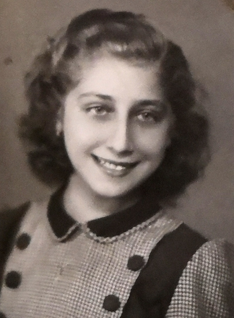 Jarmila Štěrbová v mládí