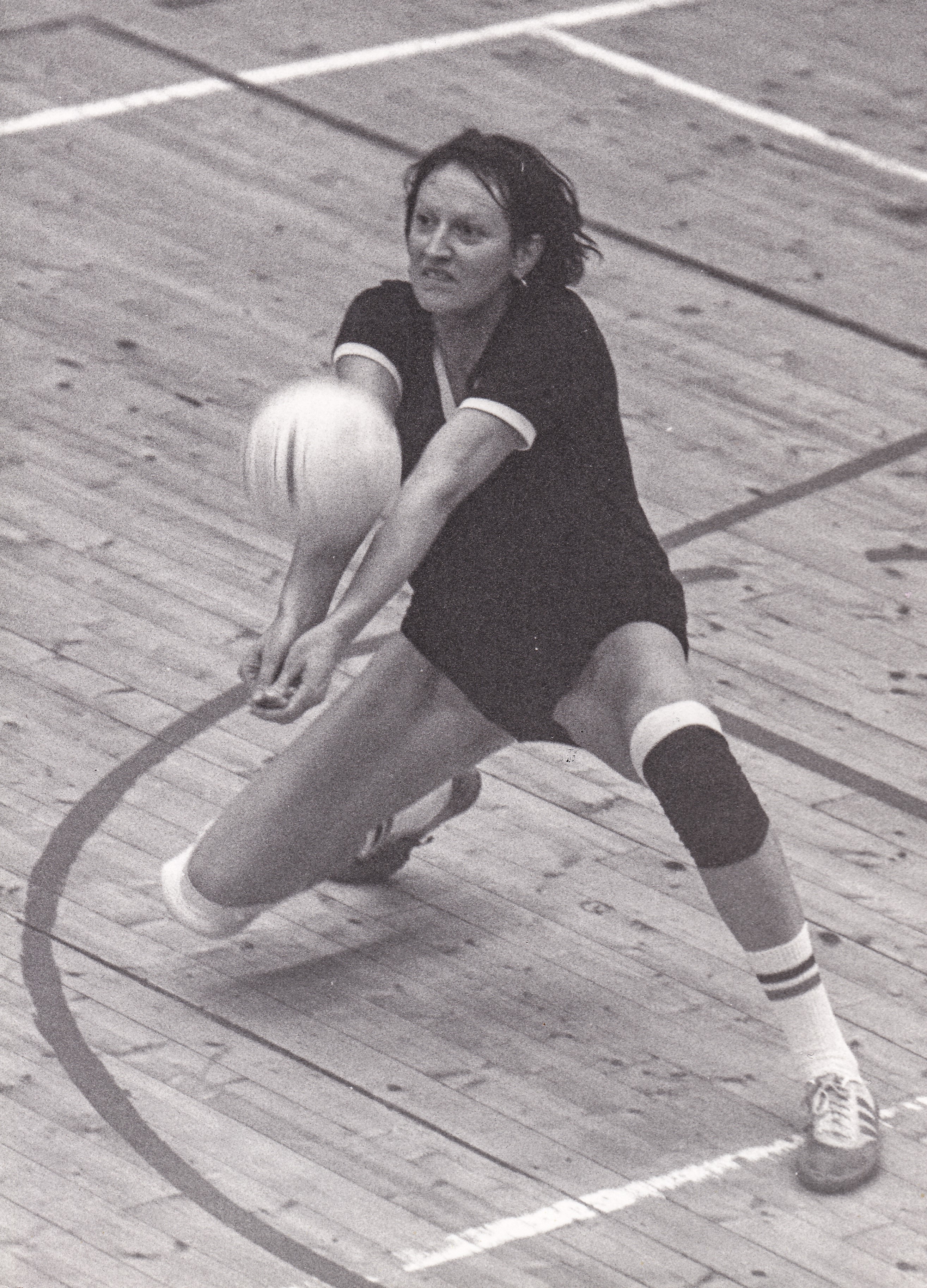 Volejbalistka Elena Moskalová při příjmu podání 