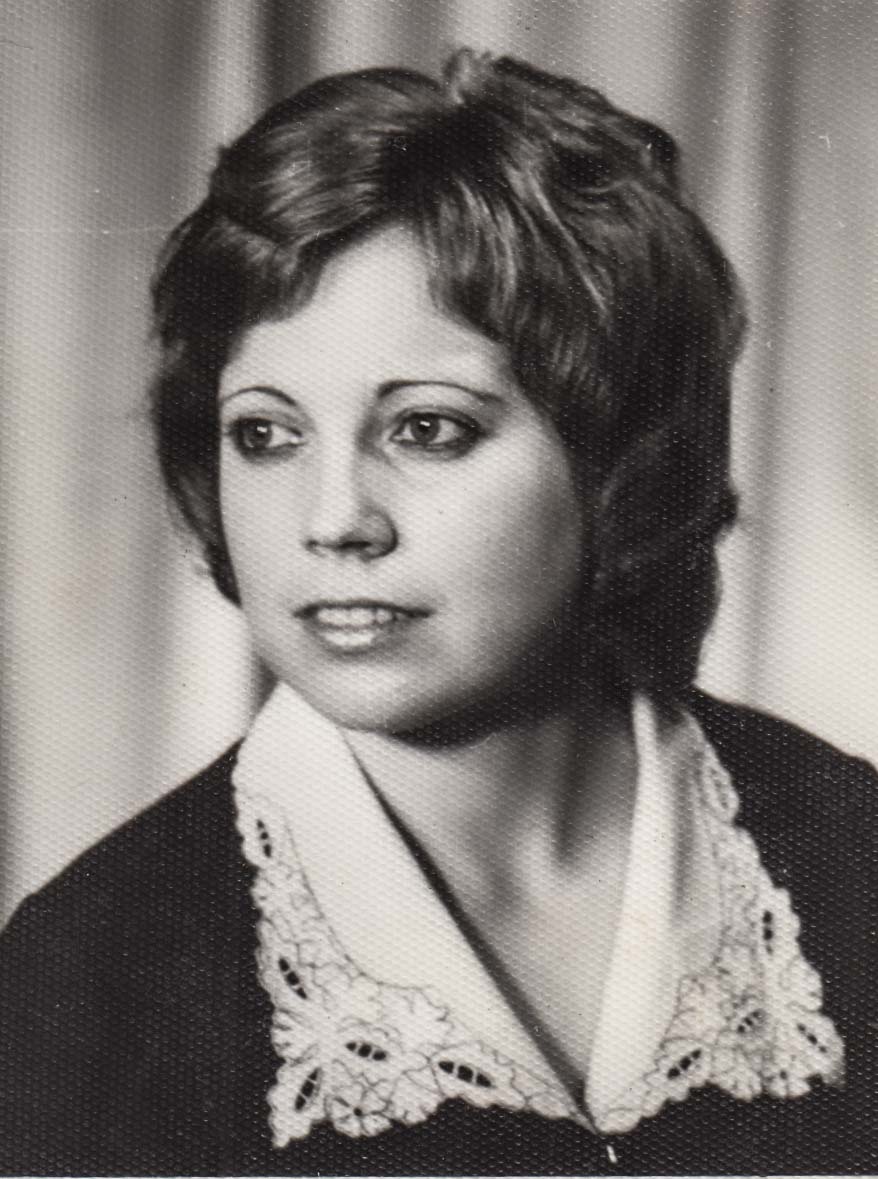 Alena Gecse, r. 1977