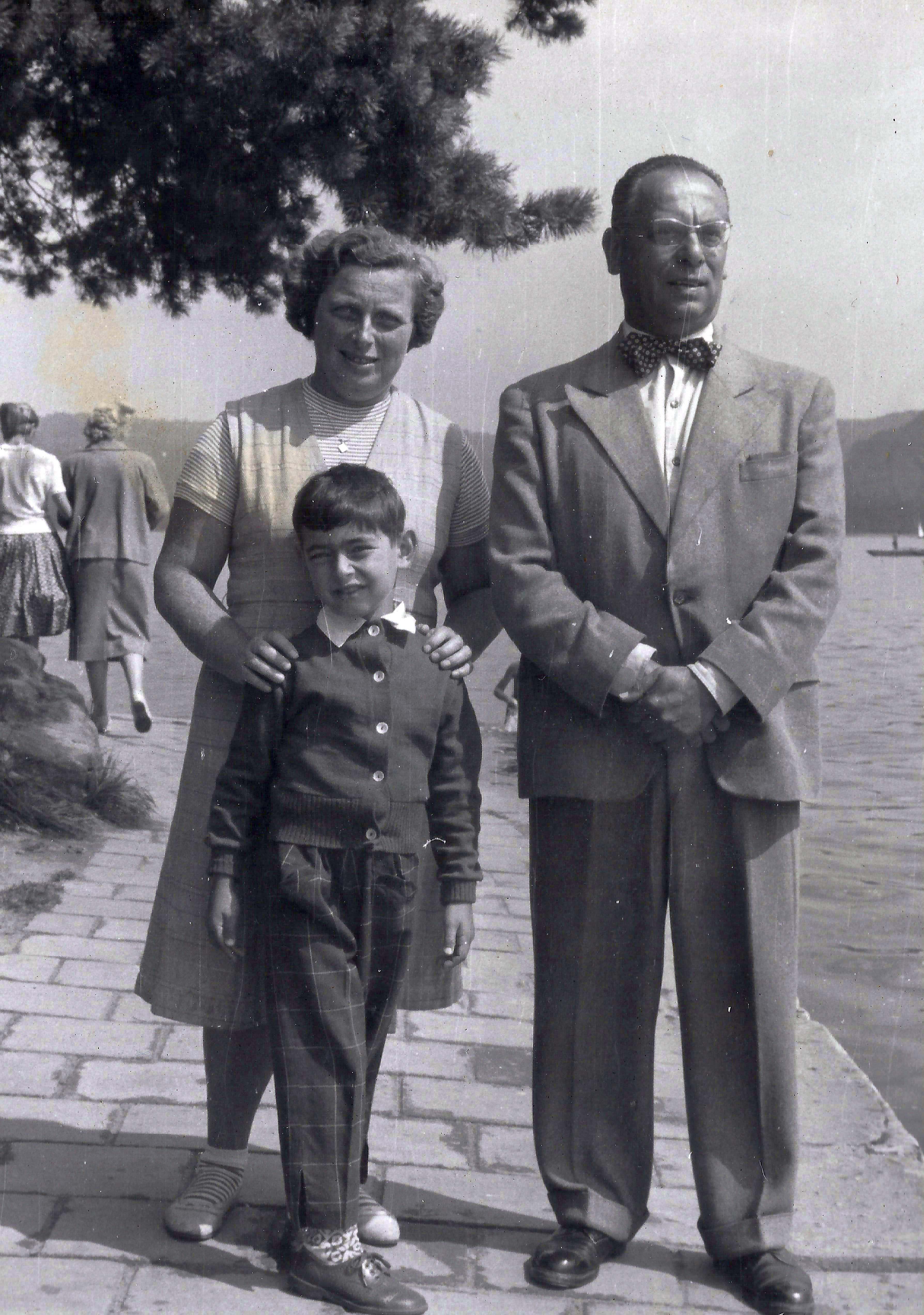 Tomáš Kraus s rodiči na Jarmilině skále