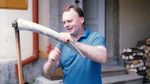 Jan Litomiský  v 90. letech (fotografiie pro předvolební kampaň). Zdroj: archiv pamětníka
