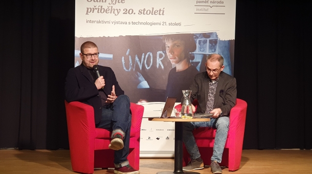 Jan Dobrovský a Jindřich Šídlo na vystoupení v Pardubicích 13. března 2023. Foto: Paměť národa 