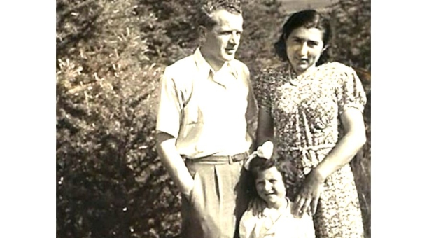 Rodina Kubíkova, vyfoceno v neděli 7. června 1942 tři dny před Františkovou popravou. Zdroj: archiv pamětnice