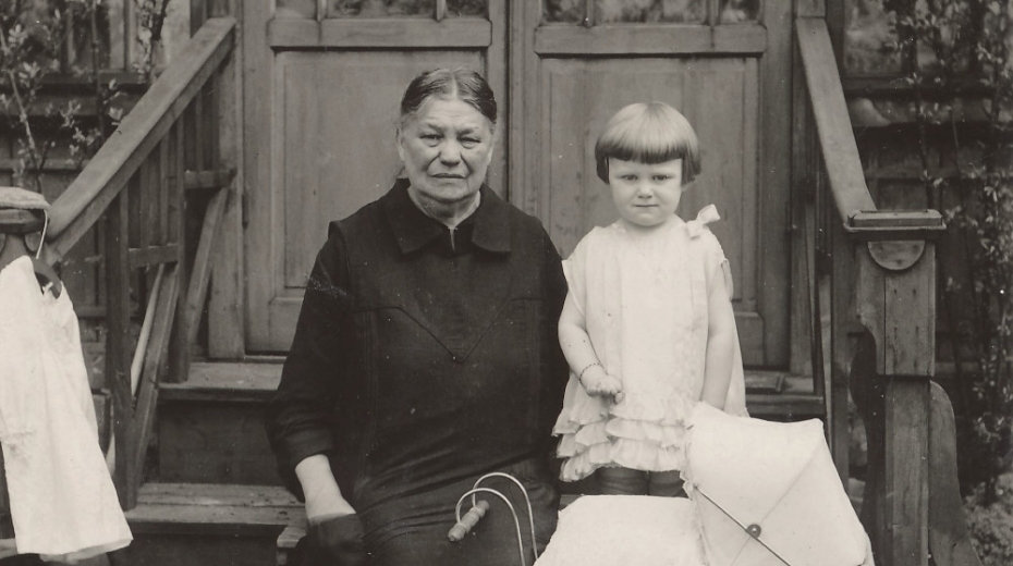 Autorka textu Hana Truncová se svou babičkou v roce 1927 nebo 1928.