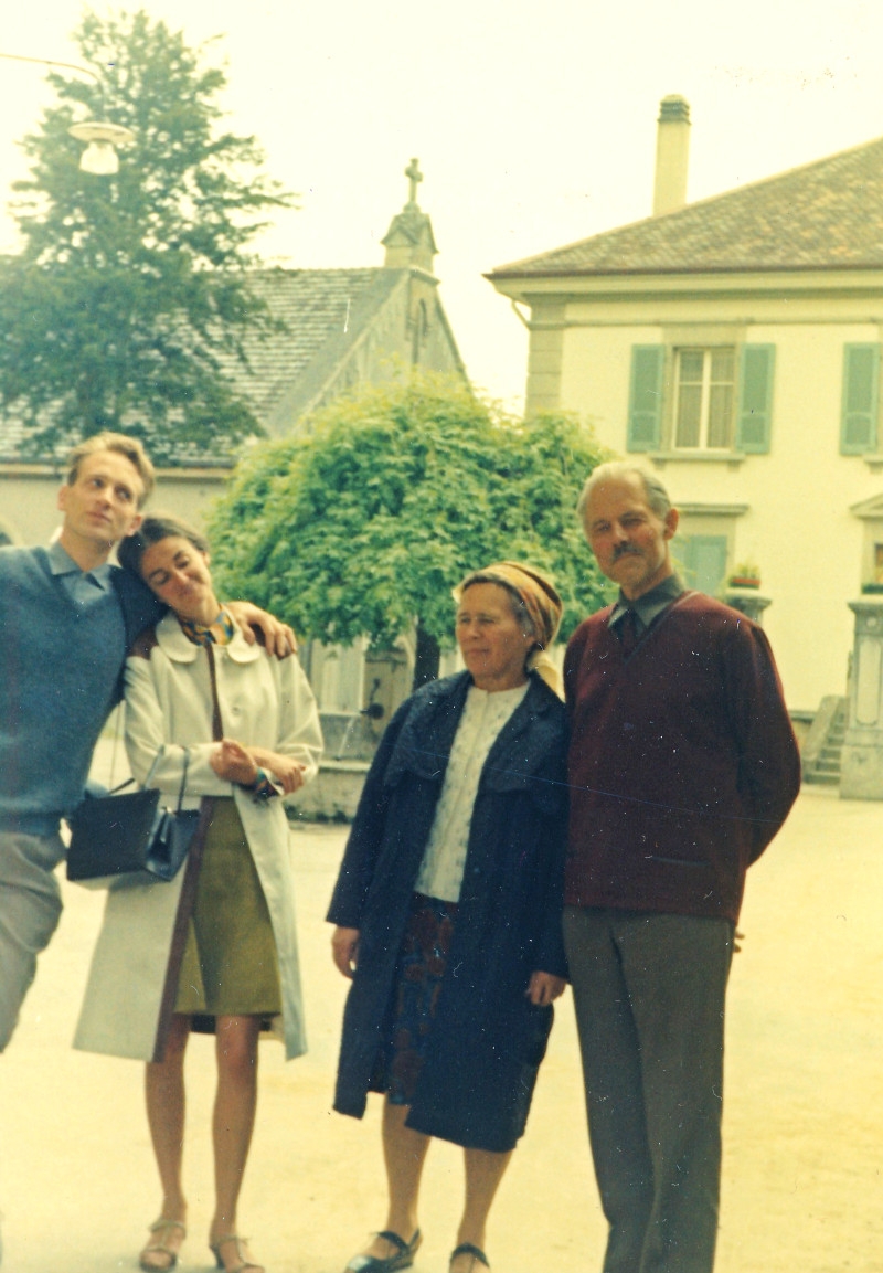 František s budoucí ženou Jiřinou a rodiči, kteří přijeli v květnu 1969 do Švýcarska na návštěvu. Foto: Paměť národa