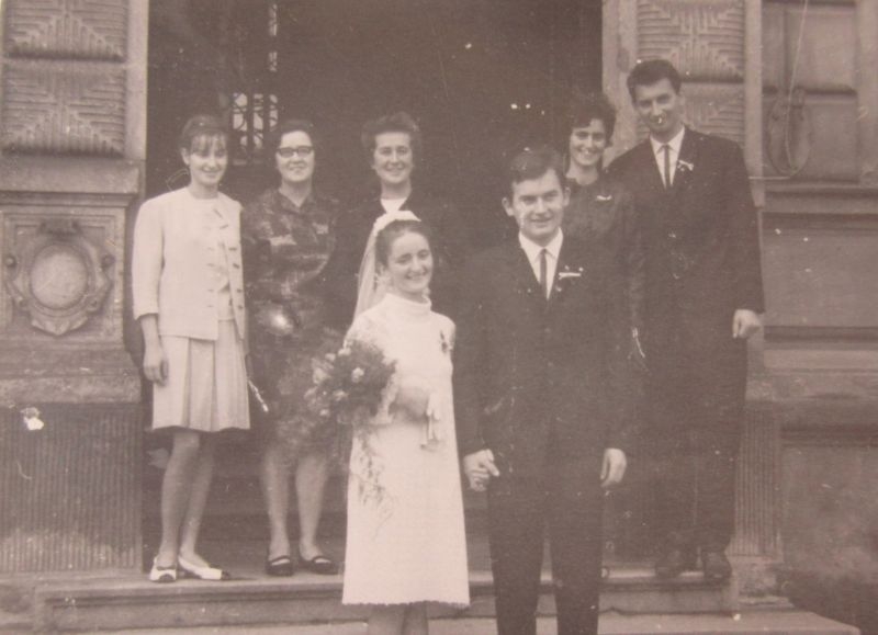 Svatební foto Venduly Jozífové, rozené Kadlecové. Sňatek se odehrál 28. srpna roku 1968. Zdroj: Paměť národa / archiv pamětnice