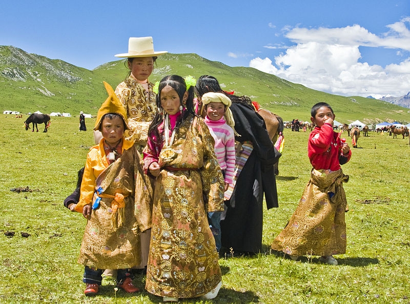 Vesničané v Tibetu. Zdroj: Wikimedia commons