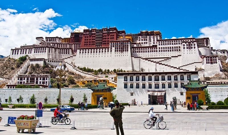 Lhasa, palác Potala. Zdroj: Wikimedia commons