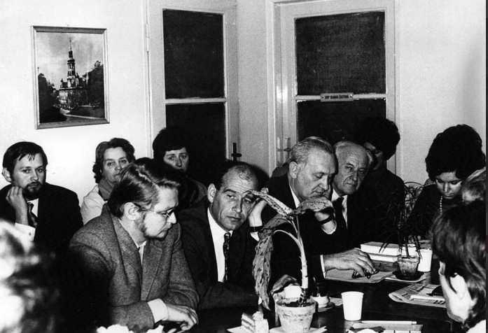 Otakar Motejl s kolegy. Zdroj: Advokáti proti totalitě