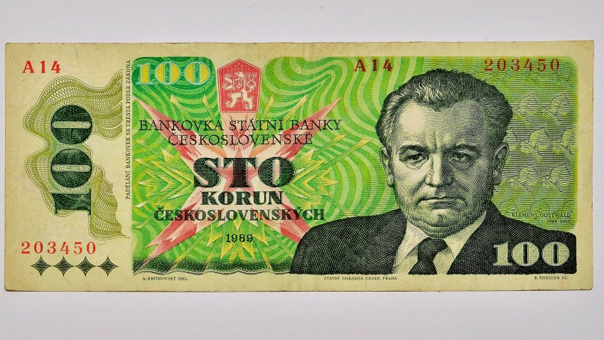 Bankovka s Gottwaldovým portrétem. Zdroj: Paměť národa