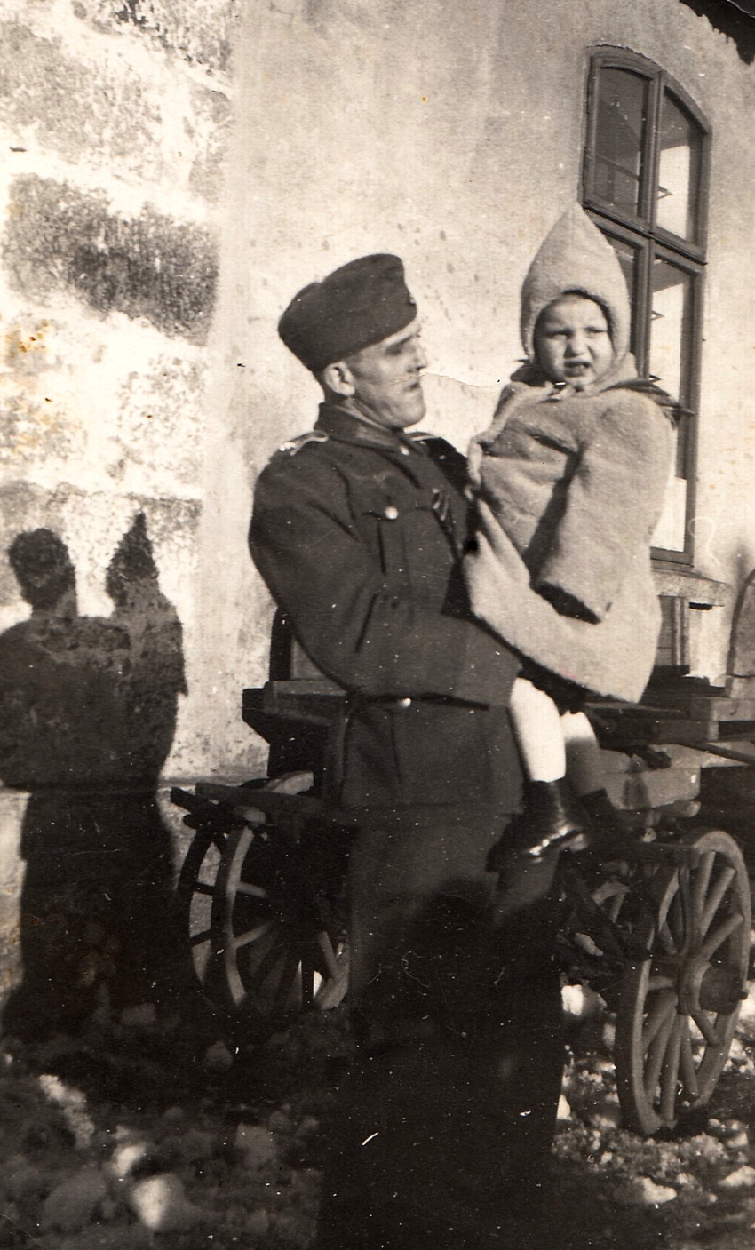 Bratr otce s pamětnicí; za války sloužil u německé armády a v Abertamech byl na dovolence. Zdroj: archiv pamětnice