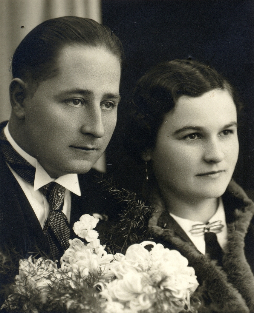 Rodiče Jiřího Karabela, svatební foto. Zdroj: archiv pamětníka