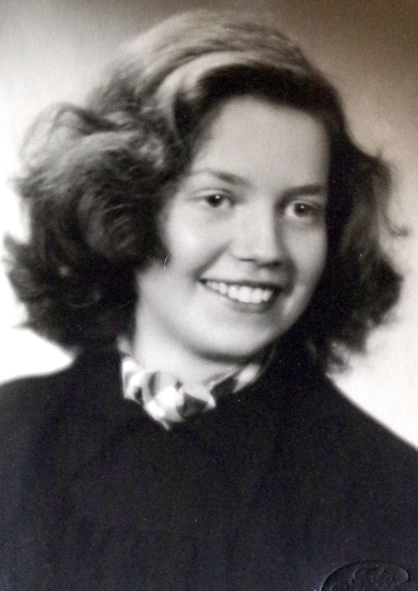 Marta Sandtnerová v mládí (asi 40. léta). Zdroj: archiv pamětnice