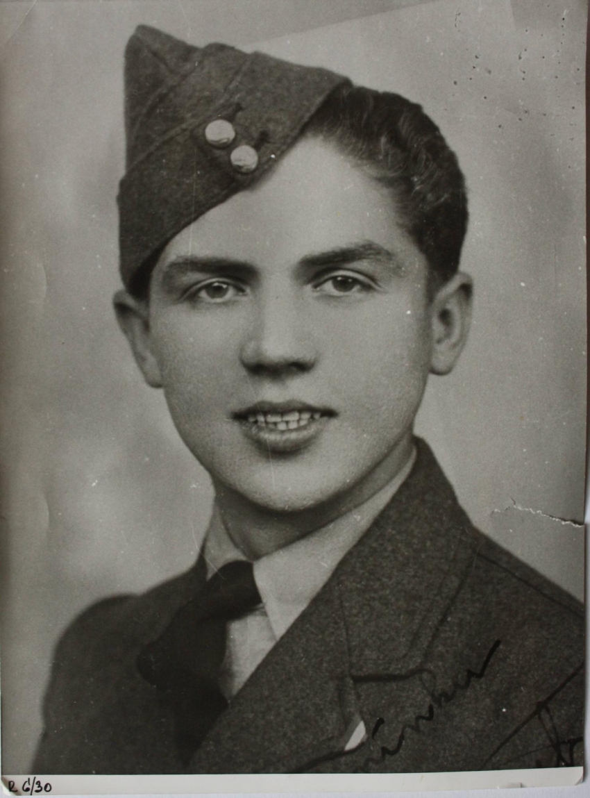 Emil Boček v roce 1944. Zdroj: archiv pamětníka