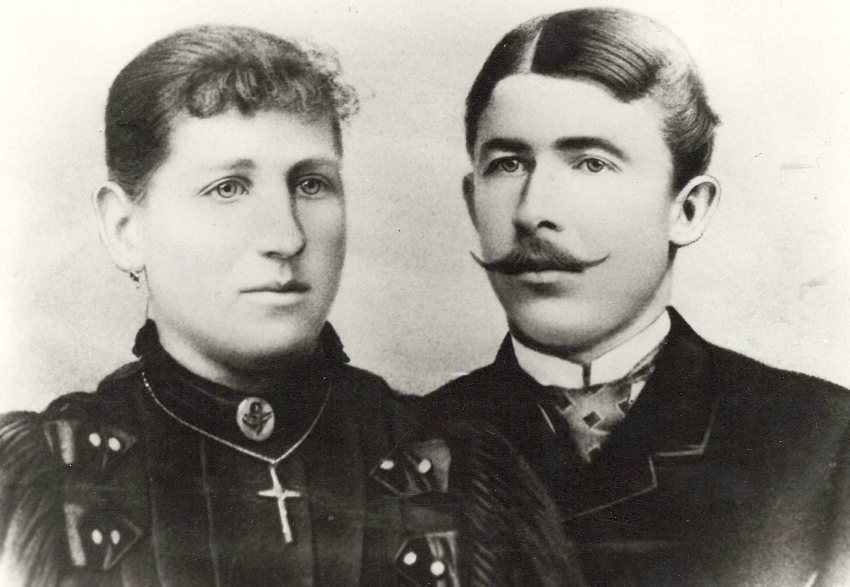 Marie Grunwaldová, matka Hugo Vaníčka, se svým prvním manželem Franzem Grunwaldem