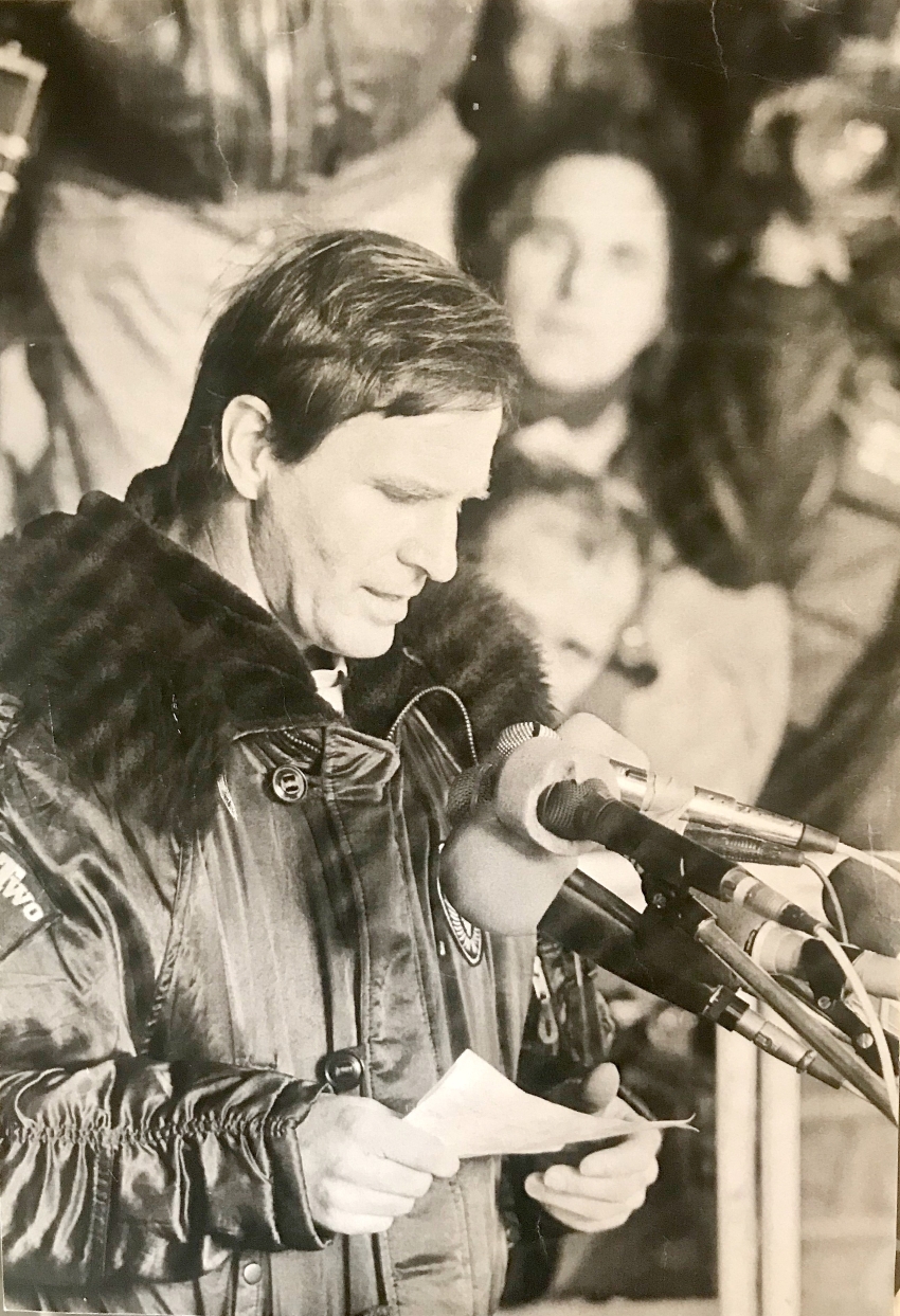 Petr Miller na demonstraci 1989. Zdroj: archiv pamětníka