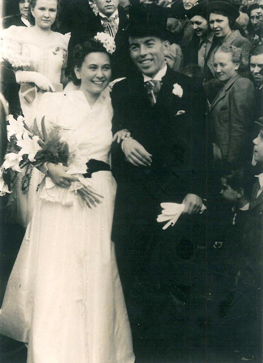 První svatba se Zdeňkem Müllerem roku 1941. Zdroj: archiv pamětnice
