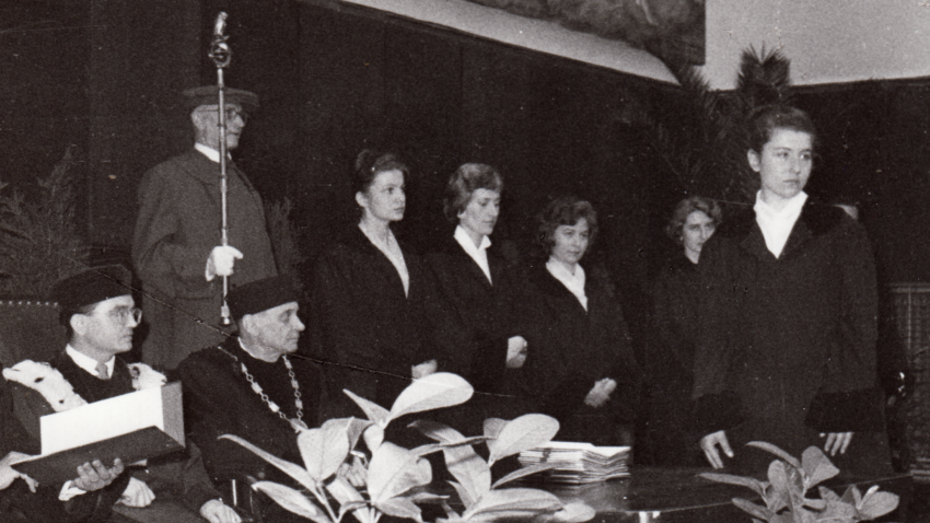 Promoce Dagmar Halasové na Filozofické fakultě v roce 1960. Zdroj: archiv Dagmar Halasové