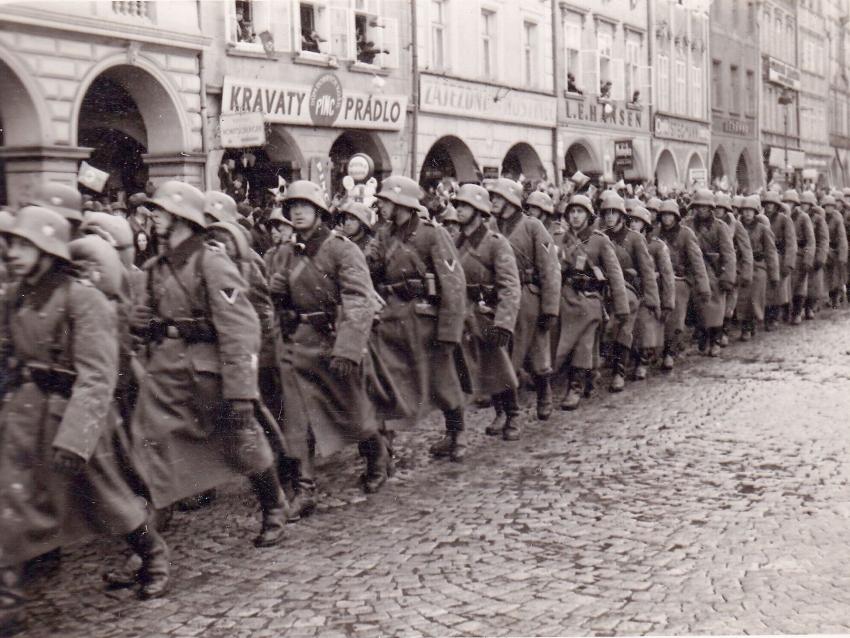 Příchod okupační armády do Českých Budějovic 15. března 1939. Zdroj: SOkA Č. Budějovice