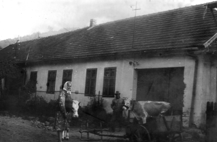 Dům rodičů Anny Urban v Eibentále, kde žili po navrátu z Comanesti. Zdroj: archiv pamětnice