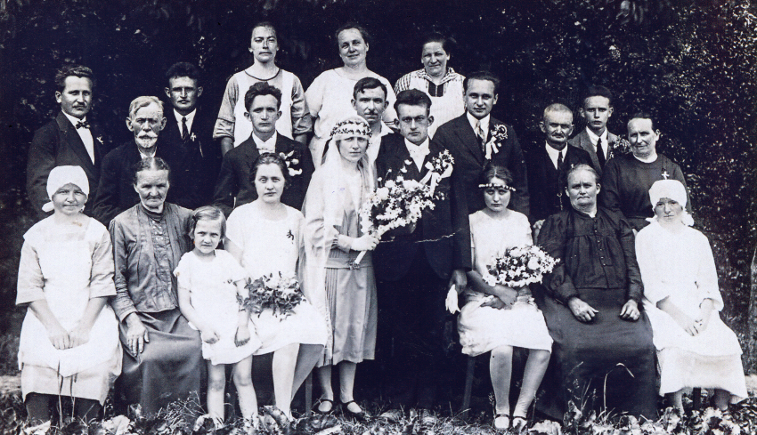 Svatba otcova bratra Antonína Směšného, 20. léta, Příkazy. Zdroj: archiv pamětníka