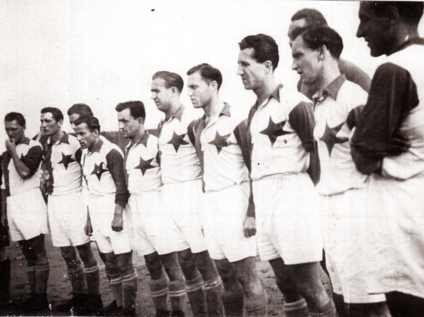 Slavia v Uherském Brodě, první vlevo Josef Bican. Zdroj: archiv pamětníka