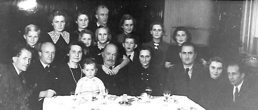 Rodina v roce 1946. Zdroj: archiv rodiny Kloudovy