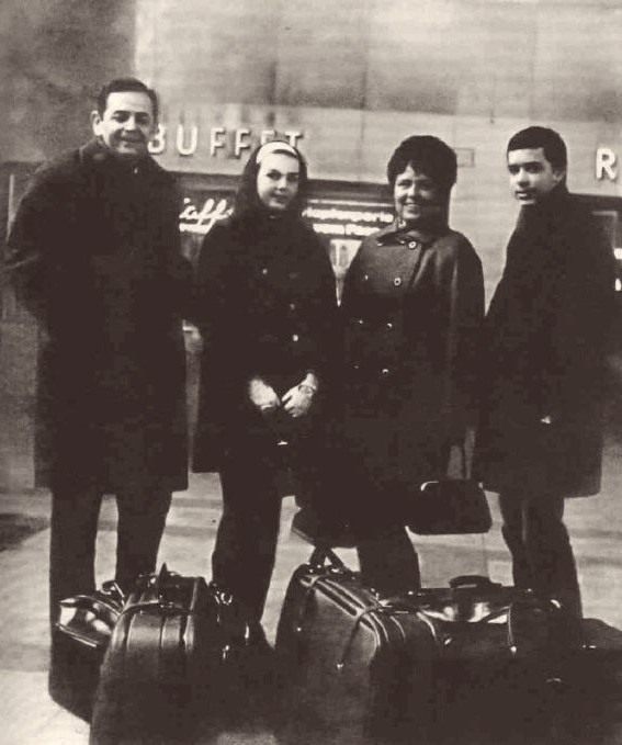 Glazarovi na cestě do emigrace na nádraží ve Vídni v únoru 1969. Foto: archív