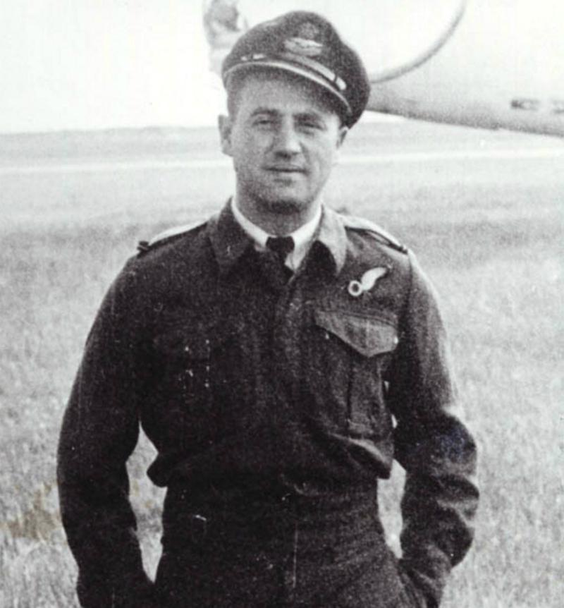Bohumír Krézek jako pilot za 2. světové války.