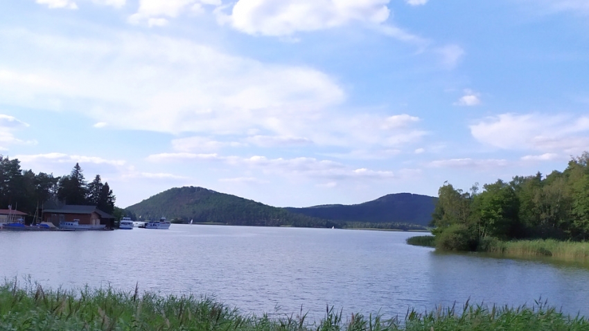 Máchovo jezero, ve kterém Josef Haisler testoval svůj vynález. Foto: Post Bellum