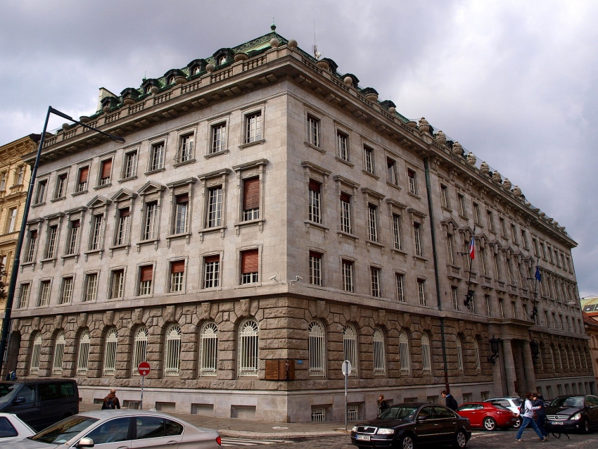 Petschkův_palác, zdroj: Wikimedia Commons