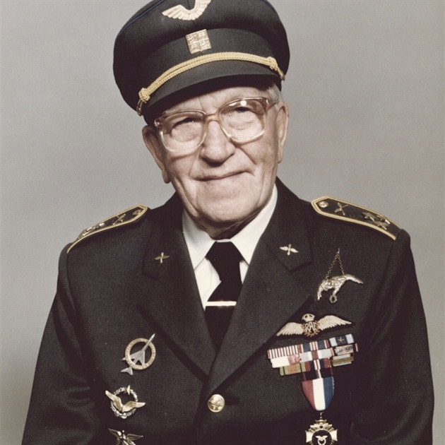 28. října 1990 byl Josef Balejka povýšen do hodnosti plukovníka.