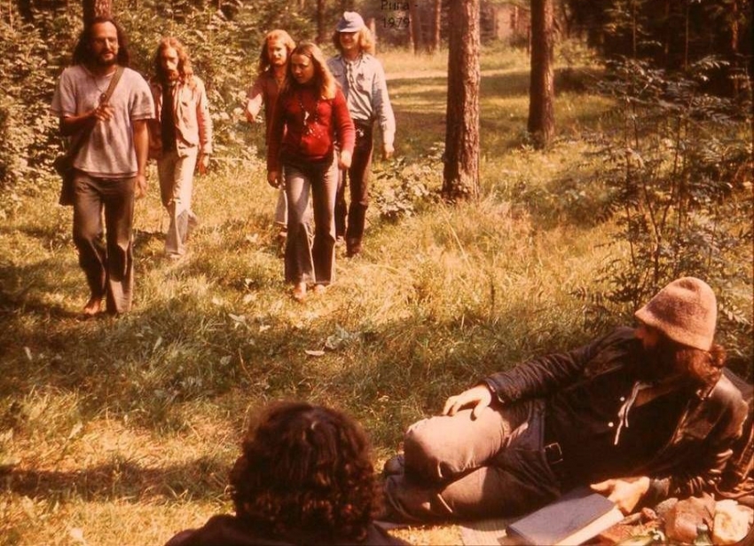 Lvovští hippies v Lotyšsku v roce 1979. Foto: archiv Alika Olisevyče