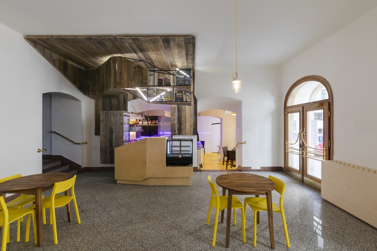 Café Paměti národa