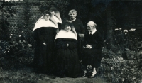Nuns de Notre Dame, Bílá Voda, 1965, more on the back side