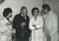 Zdena Lovečková s kolegy z mrazíren