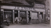 Kounov, obchod naproti domu, v němž bydleli Bartákovi, 1967 